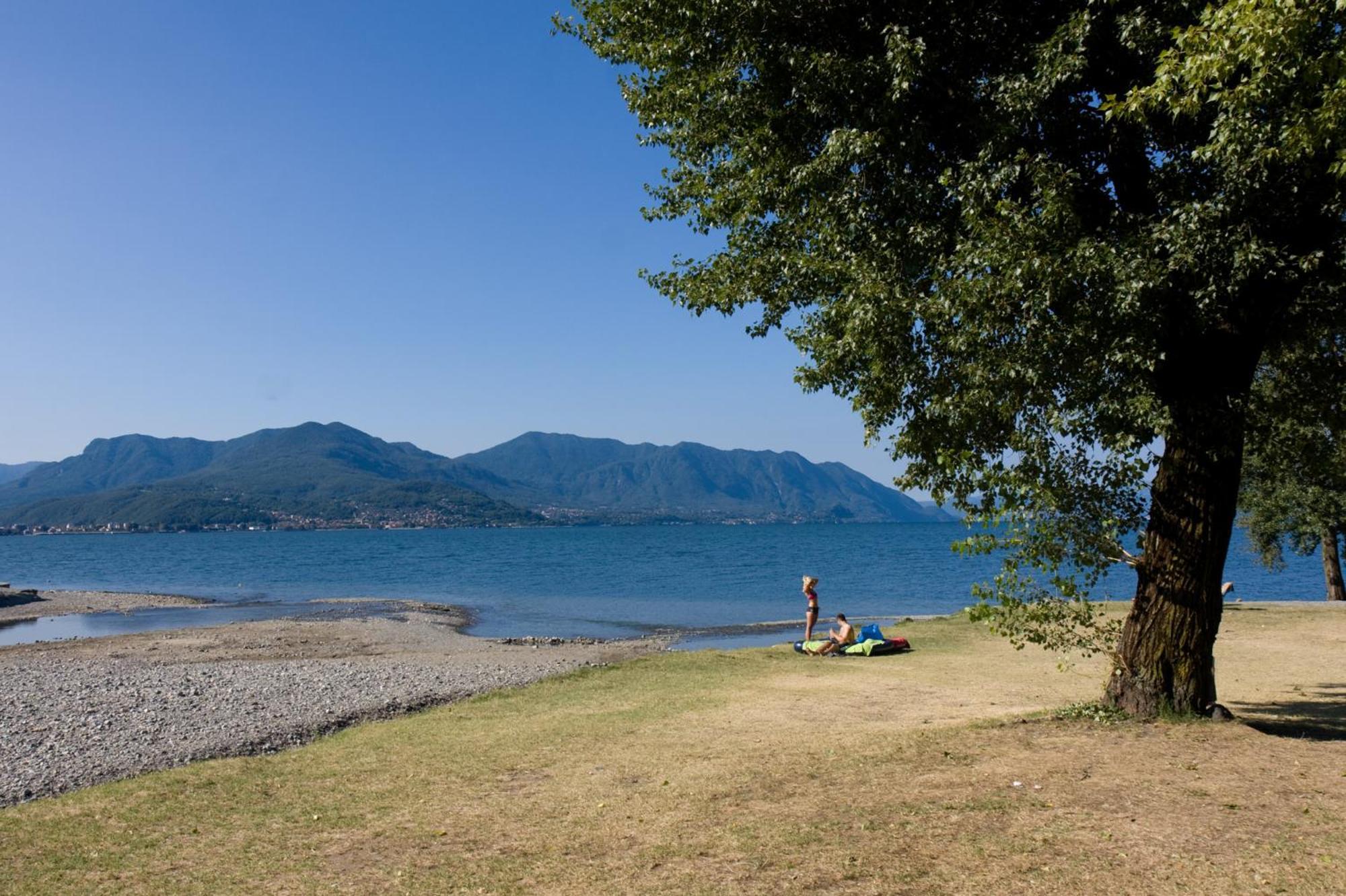 Casa Del Borgo "Aria & Acqua" Sul Lago Maggiore Maccagno Exterior foto