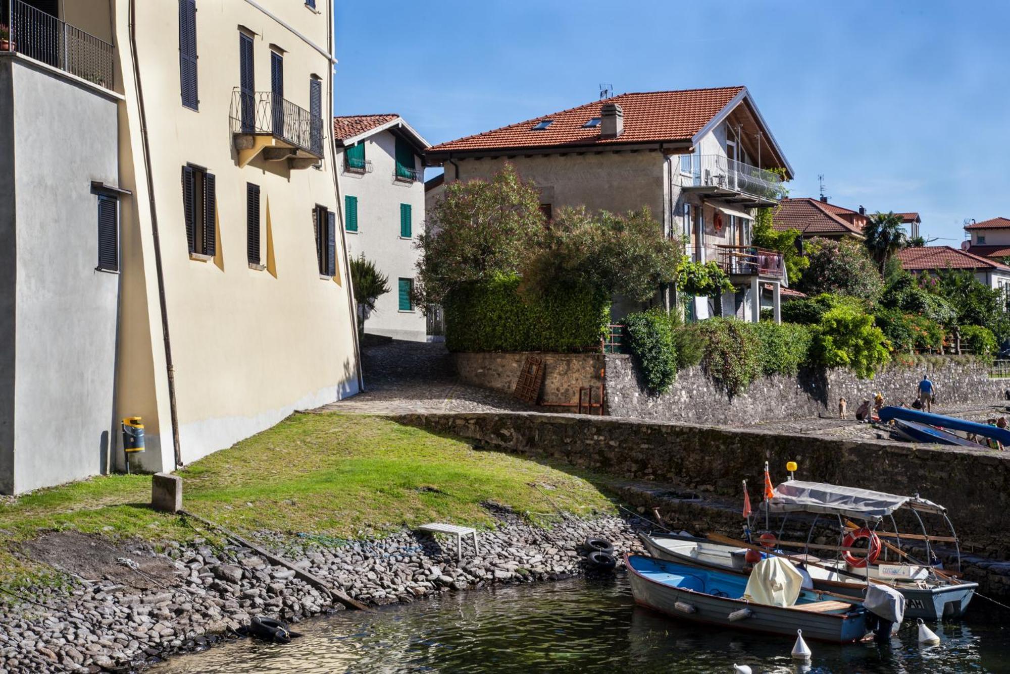 Casa Del Borgo "Aria & Acqua" Sul Lago Maggiore Maccagno Exterior foto